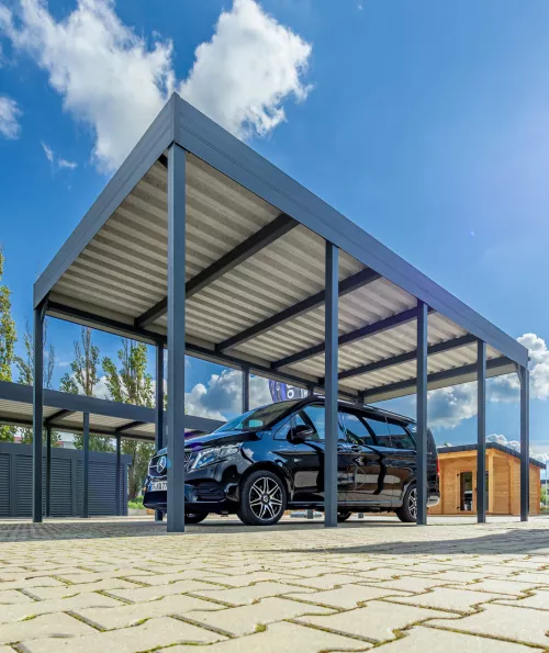 Kostenlose Lieferung: Carport mit Schutzpalette