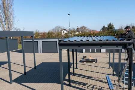 Photovoltaikanlage auf Carport montieren - Solarcarport bauen