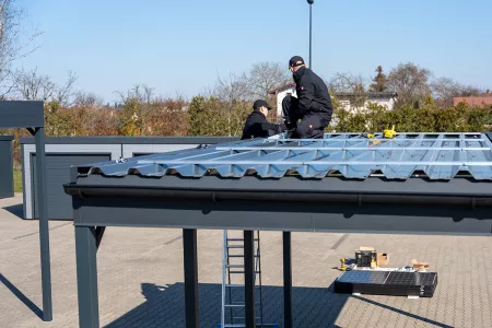 Photovoltaikanlage auf Carport montieren - Solarcarport bauen