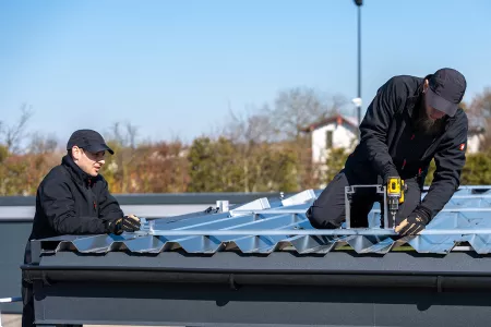 Photovoltaikanlage auf Carport montieren - Solarcarport bauen