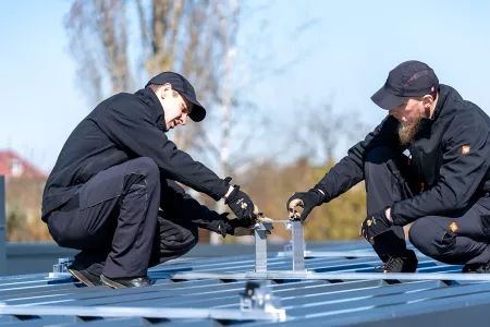 Photovoltaikanlage auf Carport montieren - Solarcarport bauen