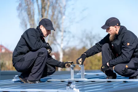 Photovoltaikanlage auf Carport montieren - Solarcarport bauen