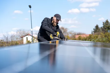 Photovoltaikanlage auf Carport montieren - Solarcarport bauen