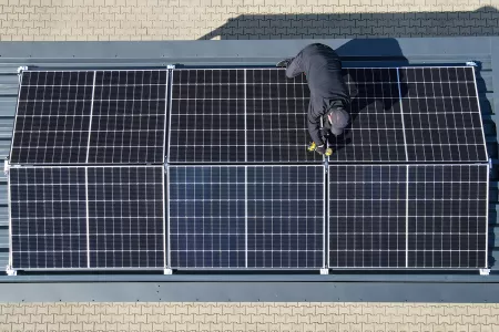 Photovoltaikanlage auf Carport montieren - Solarcarport bauen