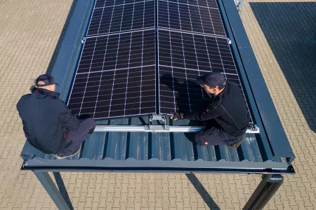 Photovoltaikanlage auf Carport montieren - Solarcarport bauen