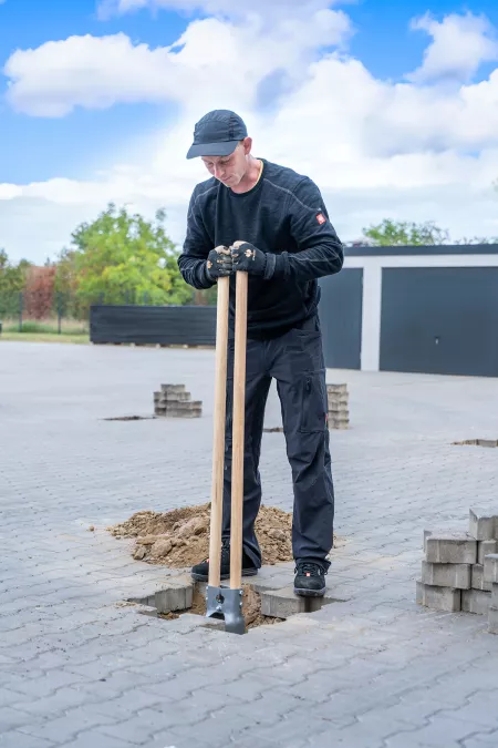 Carport Fundamente erstellen mit einem Erdlochausheber