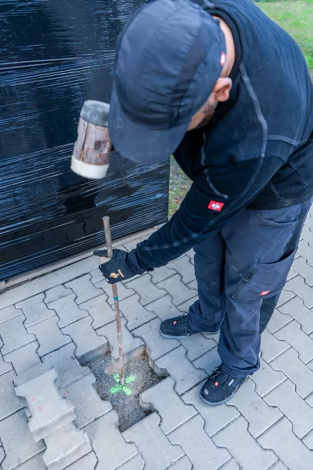 Baudiscount Carport Schraubfundamente vom Profi montieren lassen