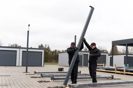 Montage der tragenden Carport Pfosten