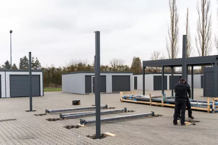 Montage der tragenden Carport Pfosten