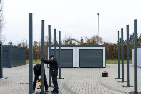 Montage der tragenden Carport Pfosten