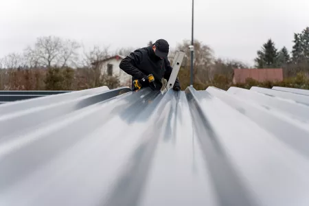 Carport Dachblech montieren