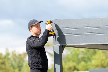 Montage der Carport Attika